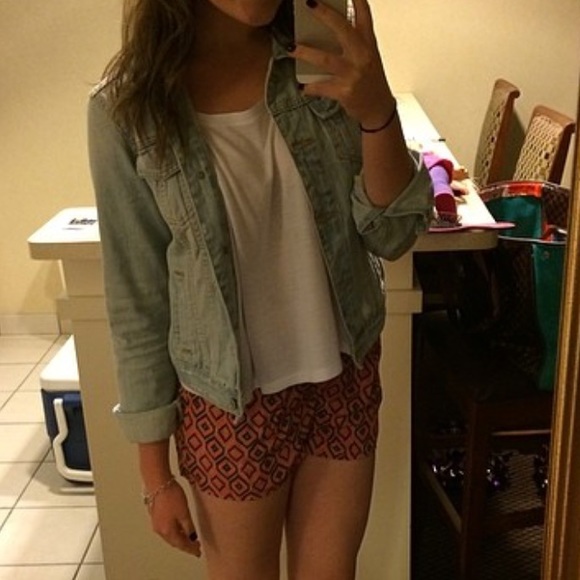 American Eagle | White Crop Top | XL - Picture 4 of 5